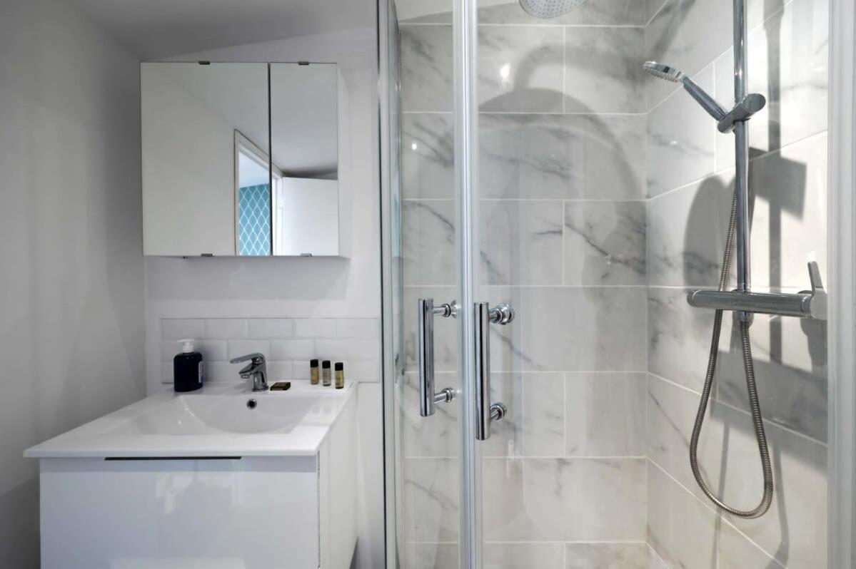 Magnifique Appartement A Pied Du Chateau Versailles Luaran gambar