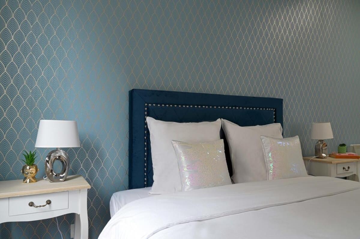 Magnifique Appartement A Pied Du Chateau Versailles Luaran gambar