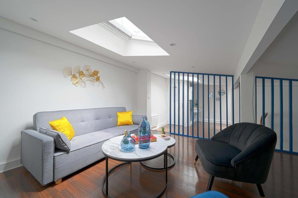 Magnifique Appartement A Pied Du Chateau Versailles Luaran gambar